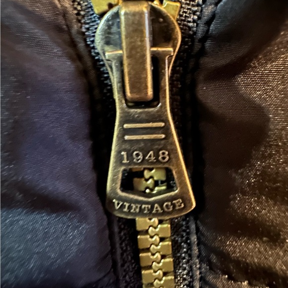 Weatherproof Vintage black thick soft flannel lined zip up vest. Size XL - Picture 9 of 9